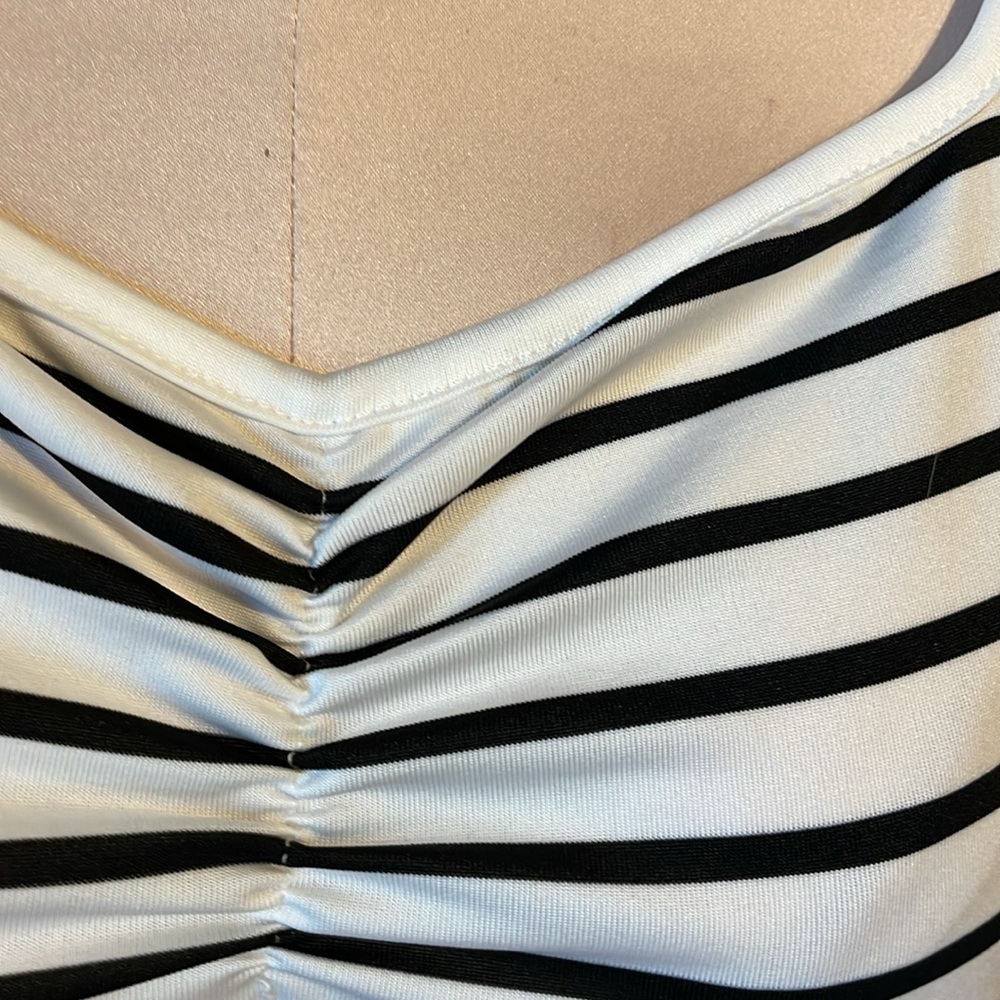 SHEIN Top Size M - Picture 5 of 8